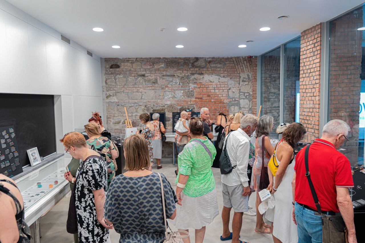 Finisszázs | Inflow Nemzetközi Kortárs Művészi Ékszerkiállítás