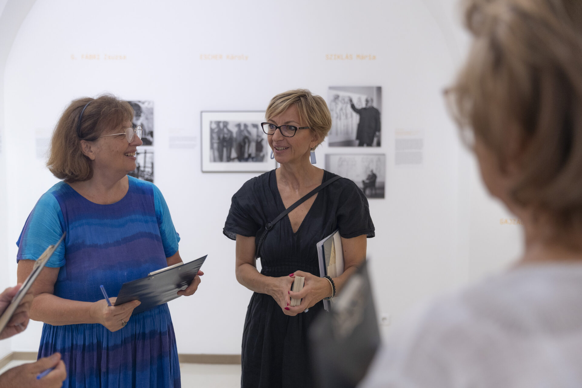 Múzeumi Mesék | Nagy Luca meseterapeuta I Piros - Nino és Nina, amikor utoljára visszanéztek