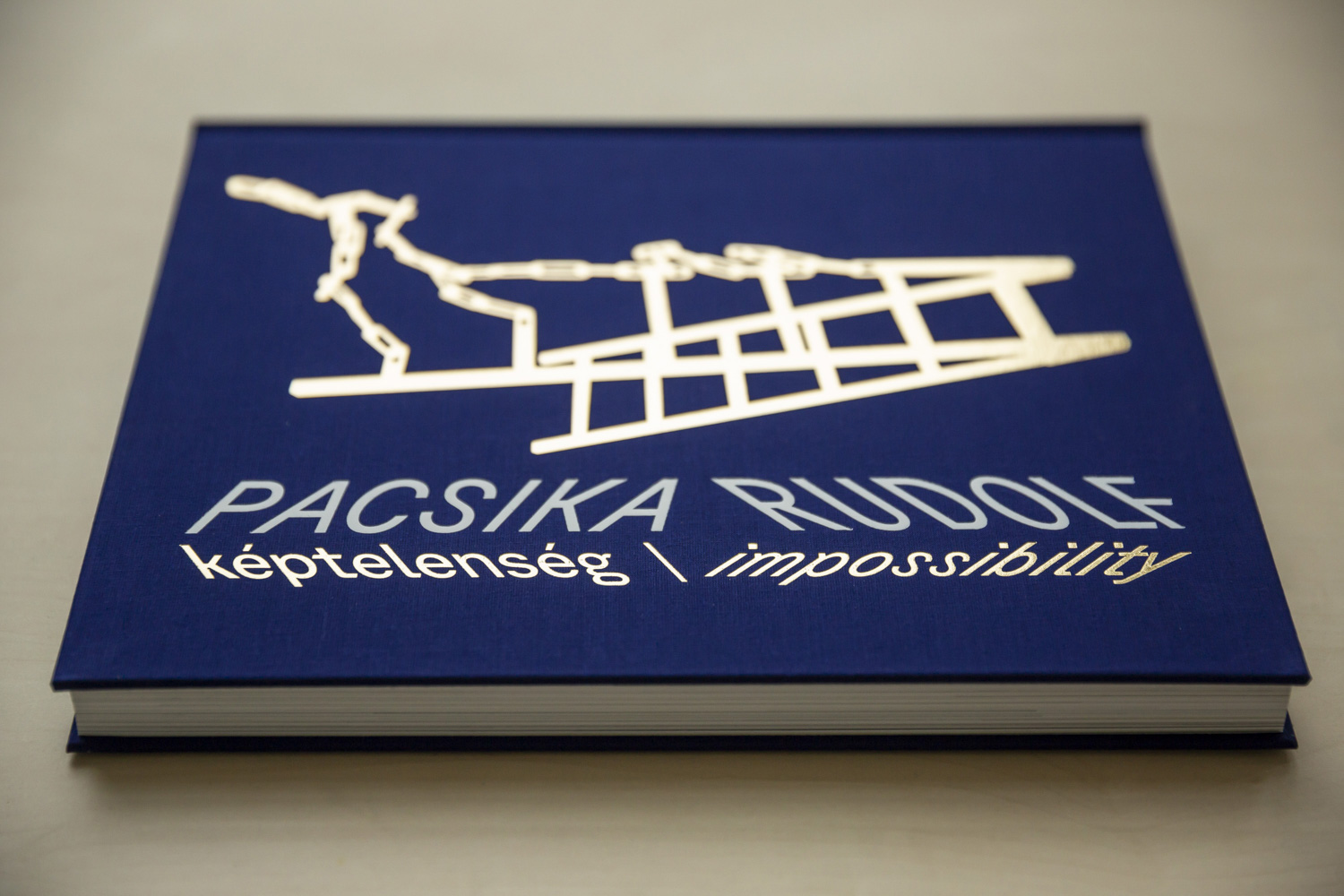 Kiemelt kép a Pacsika Rudolf: Képtelenség című kiállításhoz